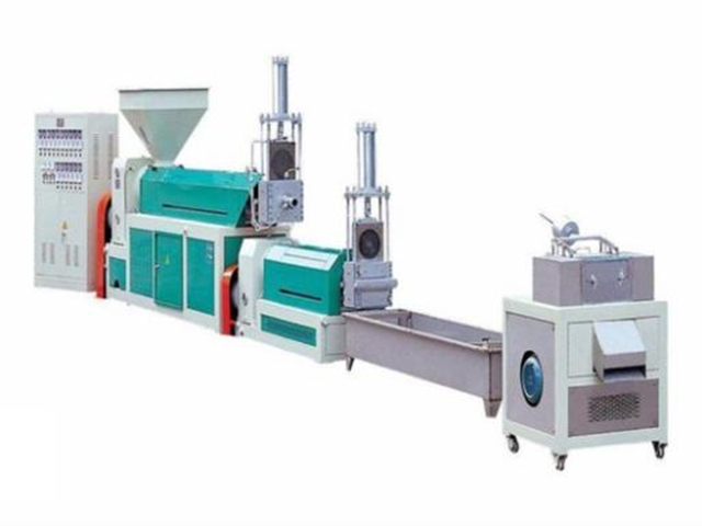 Machine de recyclage de plastique